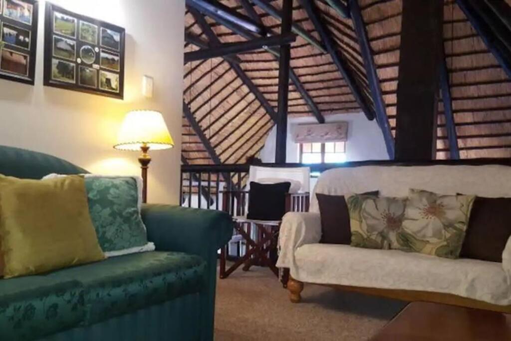 The Underberg Cottage ภายนอก รูปภาพ