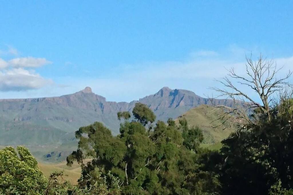 The Underberg Cottage ภายนอก รูปภาพ